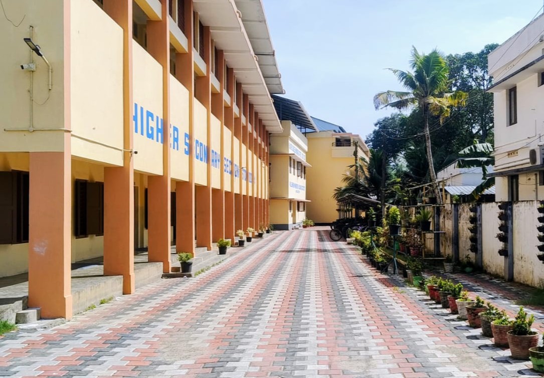 Holy Family HSS